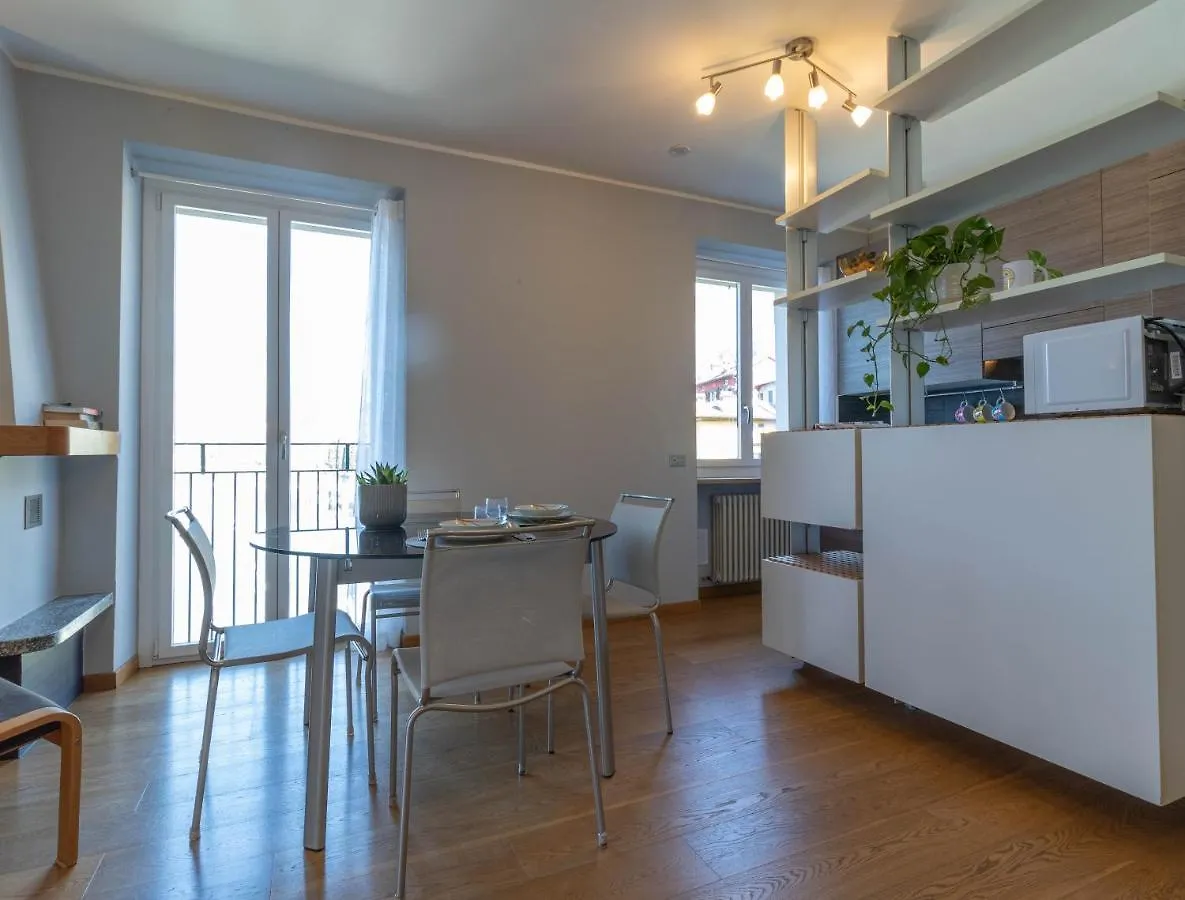 Διαμέρισμα Mamma Ciccia Holiday Home - Sunset Balcony Abbadia Lariana